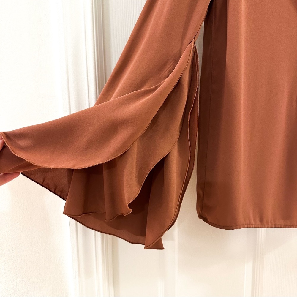 Lulu’s V Neck Boho Layered Flutter Open Sleeve Bl… - image 4